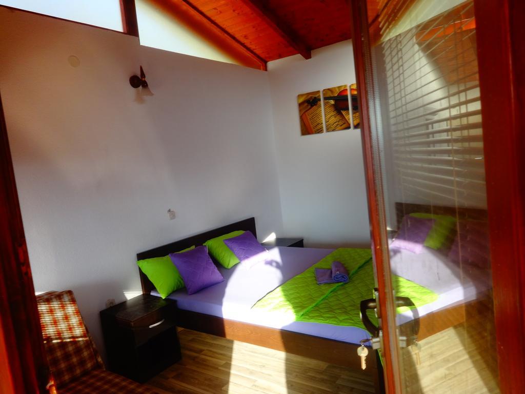 Karali Apartments Lagadin Extérieur photo