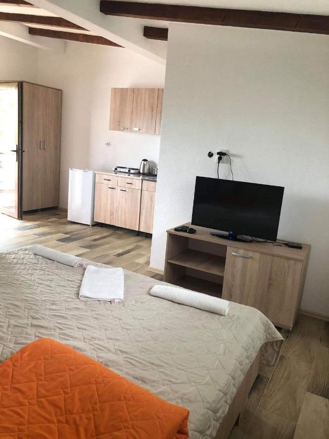 Karali Apartments Lagadin Extérieur photo